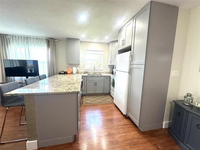528 Tilford X # 528, Deerfield Beach FL 33442 - Deerfield Beach, FL - Photo 2