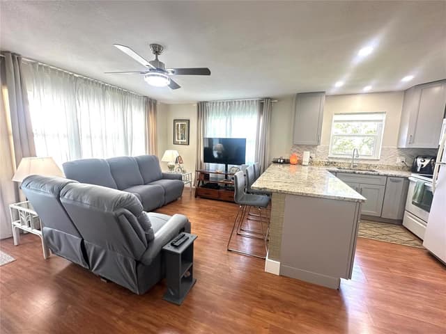 528 Tilford X # 528, Deerfield Beach FL 33442 - Deerfield Beach, FL - Photo 6