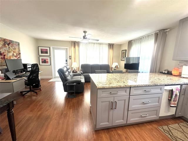 528 Tilford X # 528, Deerfield Beach FL 33442 - Deerfield Beach, FL - Photo 3