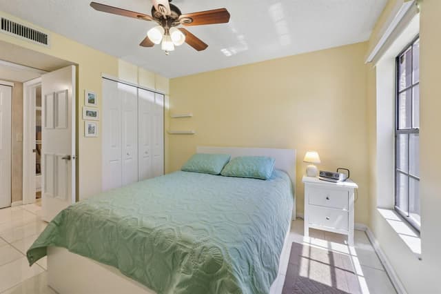 9681 E Sills Dr E # 102, Boynton Beach FL 33437 - Boynton Beach, FL - Photo 7