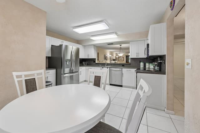 9681 E Sills Dr E # 102, Boynton Beach FL 33437 - Boynton Beach, FL - Photo 3