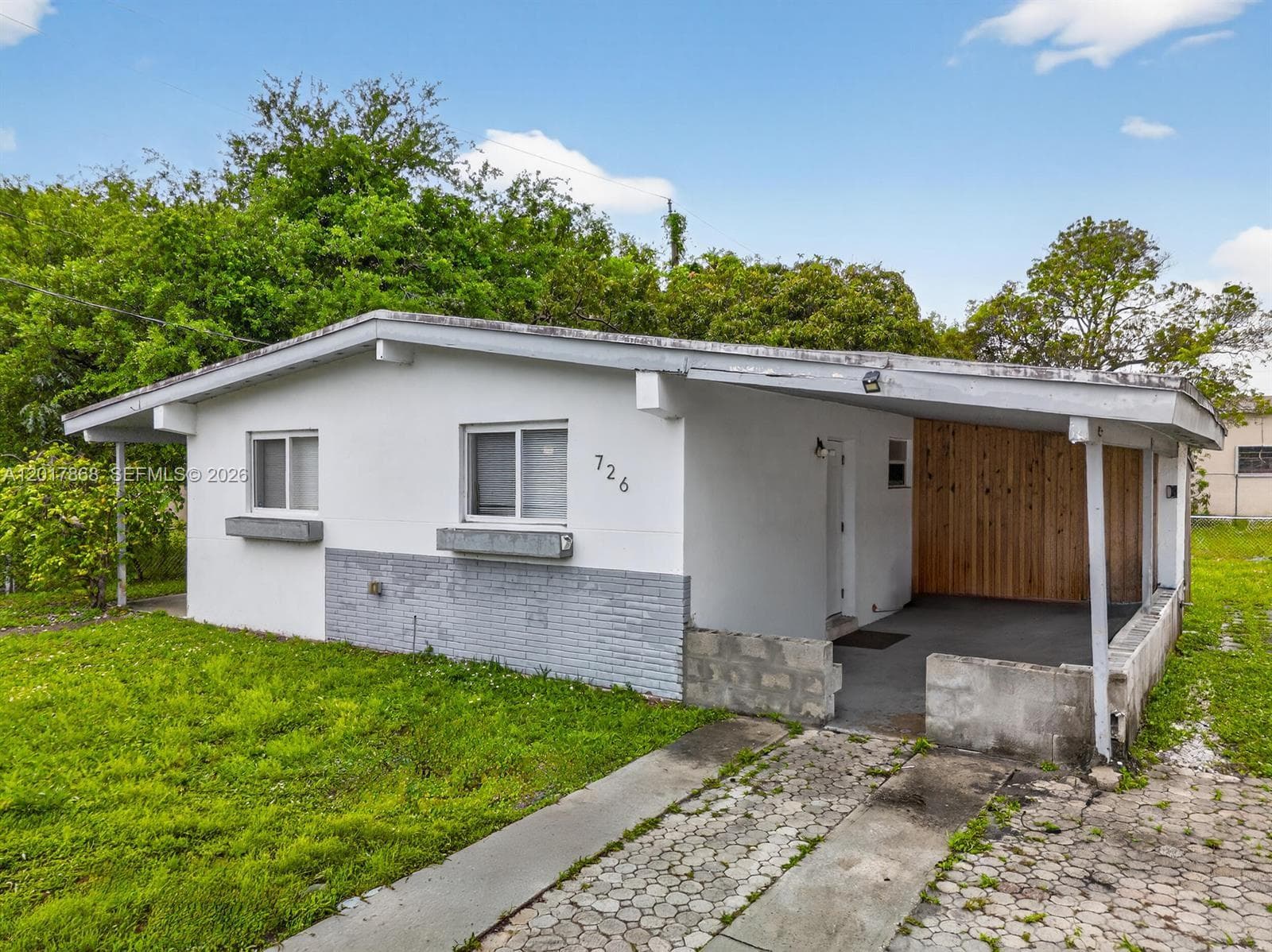 726 Phippen Waiters Rd, Dania Beach FL 33004 - Dania Beach, FL - Photo 1