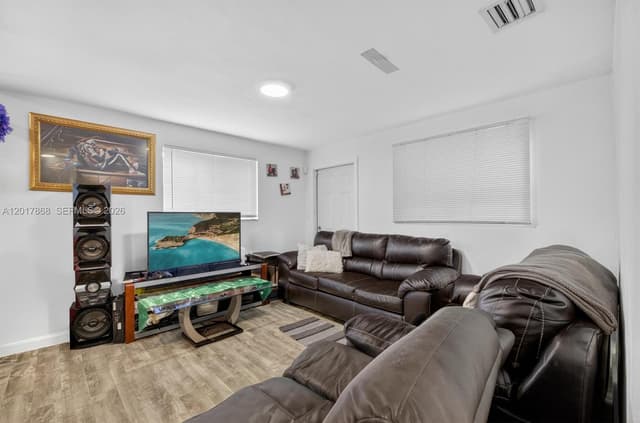 726 Phippen Waiters Rd, Dania Beach FL 33004 - Dania Beach, FL - Photo 5