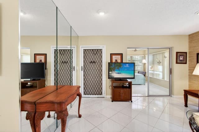 14290 Nesting Way # A, Delray Beach FL 33484 - Delray Beach, FL - Photo 2