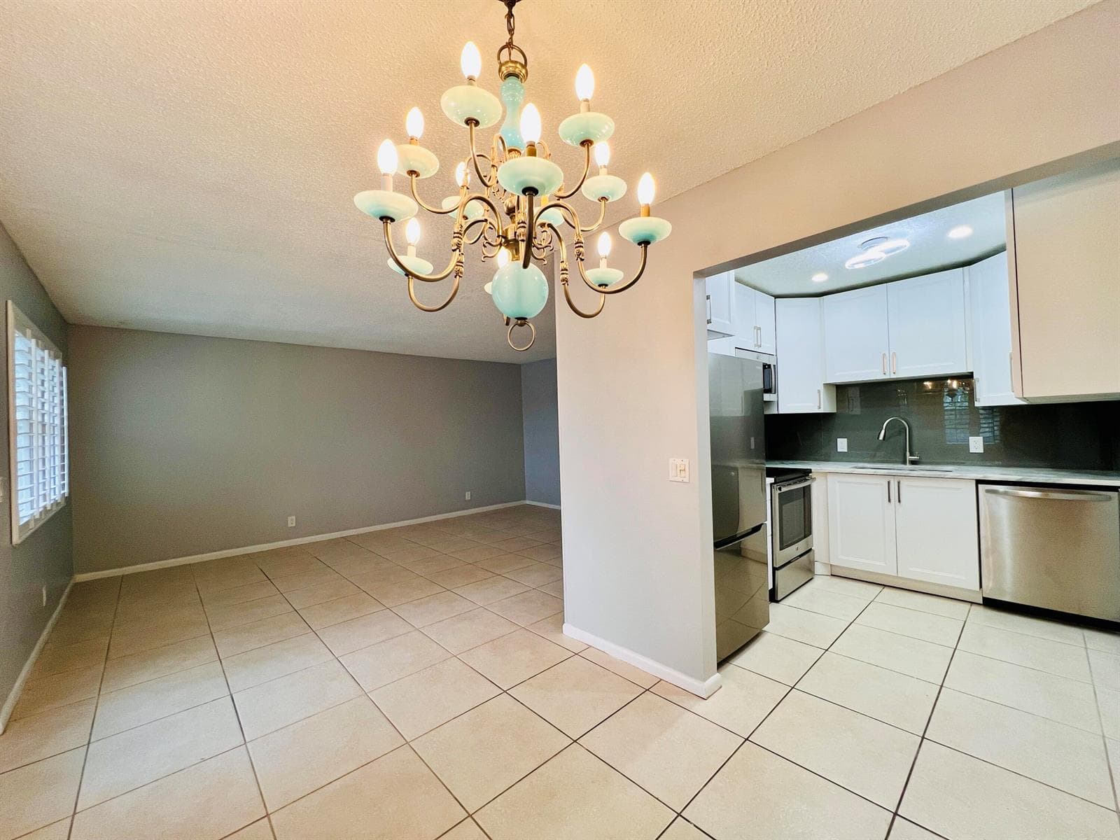 74 Berkshire C, West Palm Beach FL 33417 - West Palm Beach, FL - Photo 1