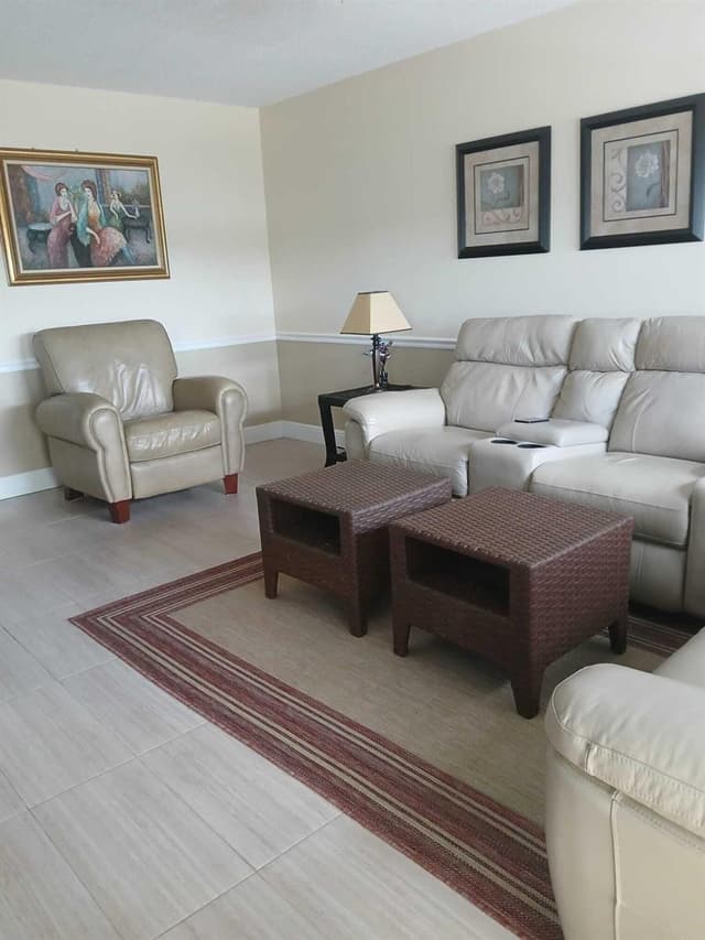 4023 Newport H, Deerfield Beach FL 33442 - Deerfield Beach, FL - Photo 2