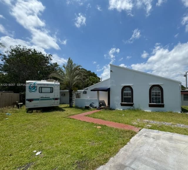 19422 SW 119th Ct, Miami FL 33177 - Miami, FL - Photo 2