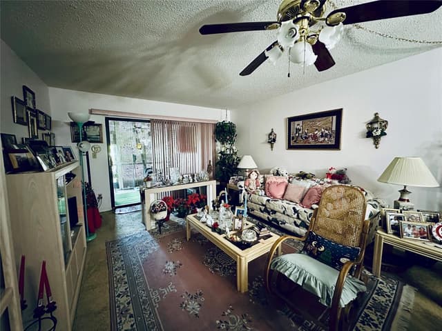 6090 N Sabal Palm Boulevard # 110, Tamarac FL 33319 - Tamarac, FL - Photo 4