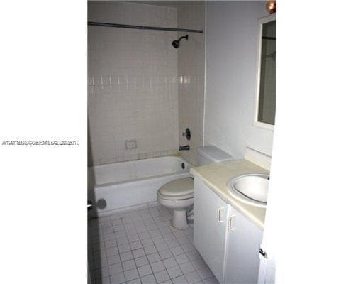 365 SW 86th Ave # 203, Pembroke Pines FL 33025 - Pembroke Pines, FL - Photo 5