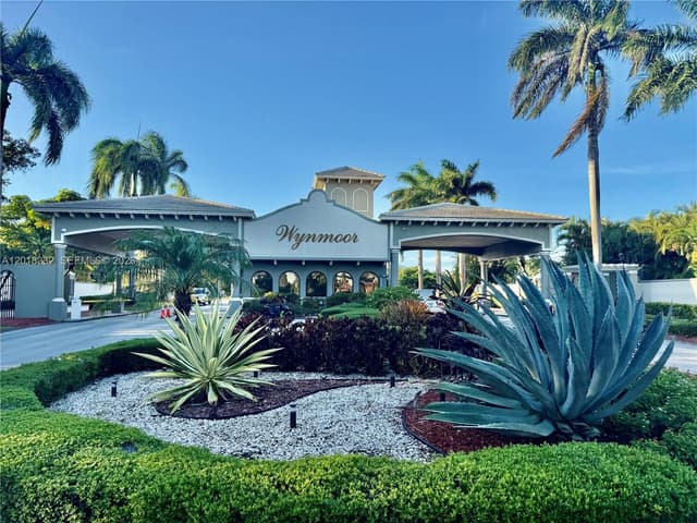 2301 Lucaya Ln # O1, Coconut Creek FL 33066 - Coconut Creek, FL - Photo 2