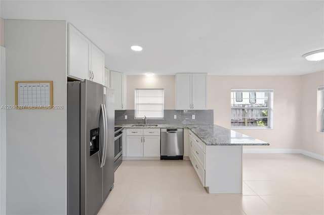 429 Avenida Hermosa, West Palm Beach FL 33405 - West Palm Beach, FL - Photo 5