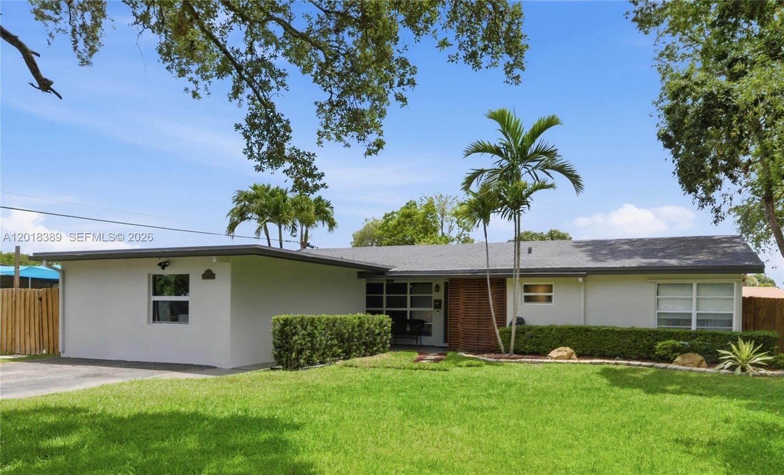 109 S 57th Ave, Hollywood FL 33023