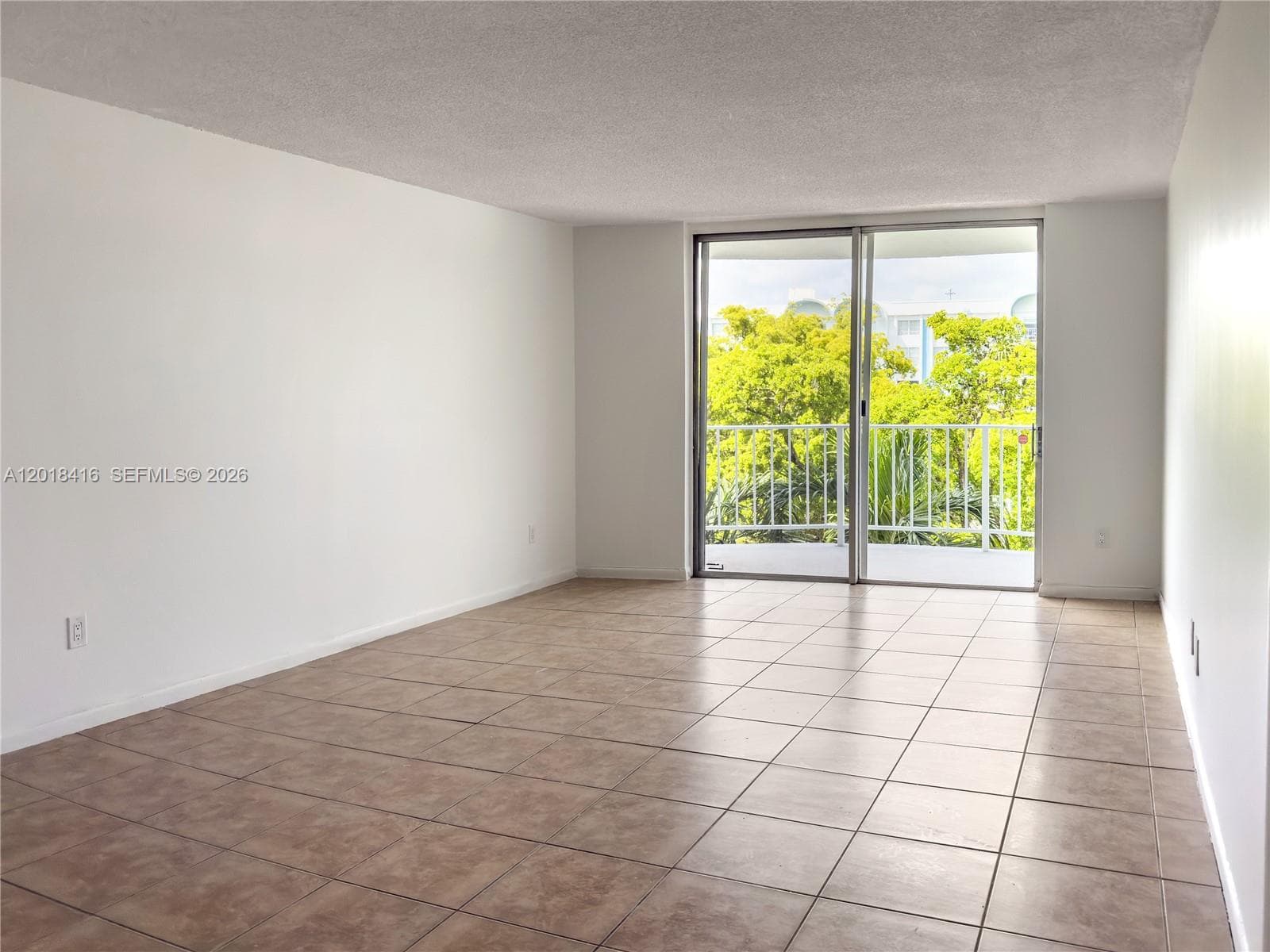 496 NW 165th St Rd # 410, Miami FL 33169 - Miami, FL - Photo 1