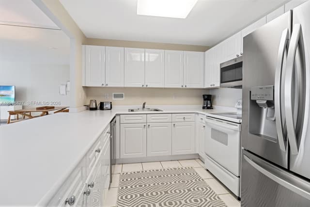 2301 Collins Ave # 404, Miami Beach FL 33139 - Miami Beach, FL - Photo 5