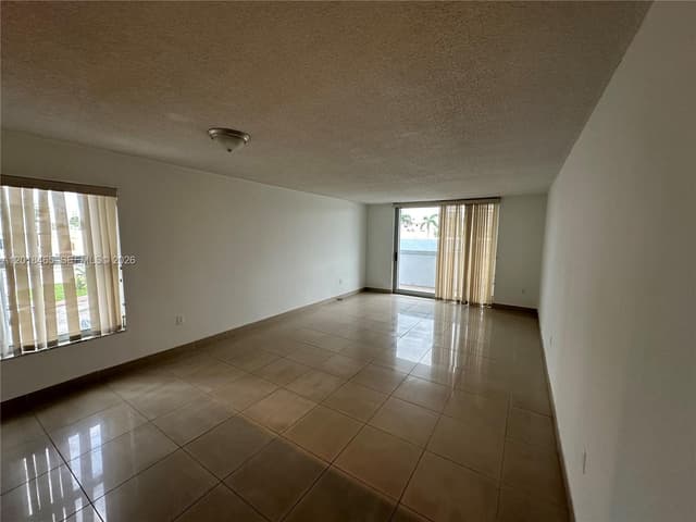 7118 Bonita Dr # 305, Miami Beach FL 33141 - Miami Beach, FL - Photo 3