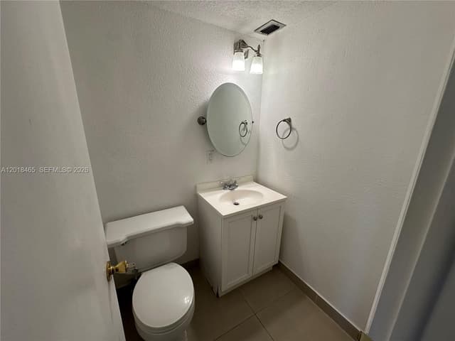 7118 Bonita Dr # 305, Miami Beach FL 33141 - Miami Beach, FL - Photo 5