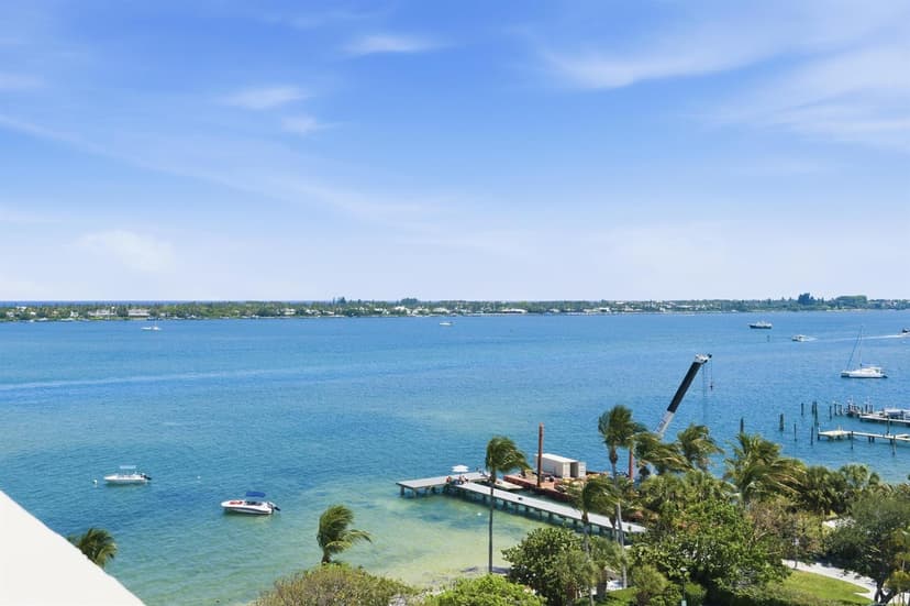 5600 N Flagler Drive Unit 910, West Palm Beach FL 33407