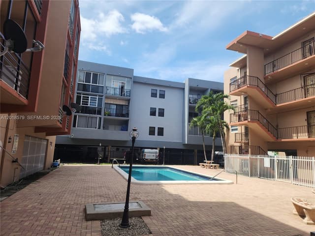6095 W 19th Ave # 205, Hialeah FL 33012 - Hialeah, FL - Photo 6