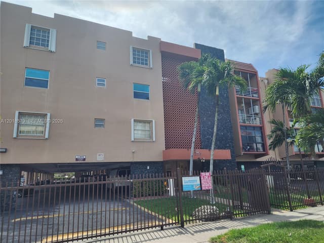 6095 W 19th Ave # 205, Hialeah FL 33012 - Hialeah, FL - Photo 3