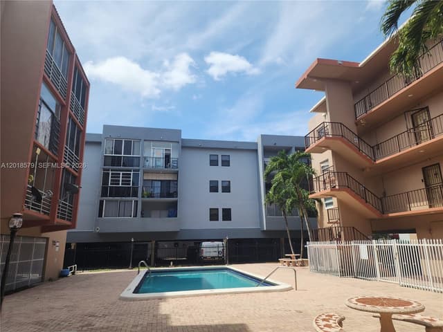 6095 W 19th Ave # 205, Hialeah FL 33012 - Hialeah, FL - Photo 4