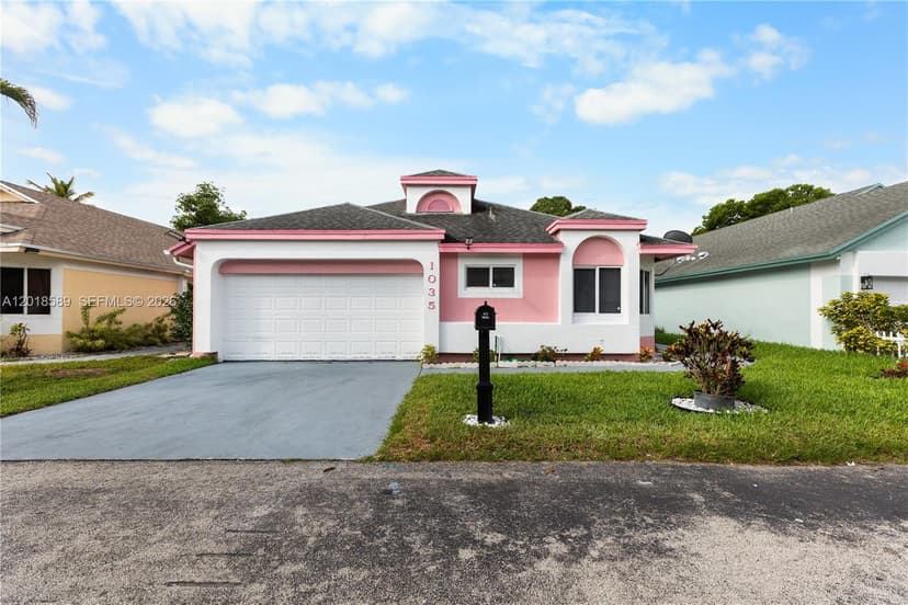 1035 W Jasmine Ln, North Lauderdale FL 33068