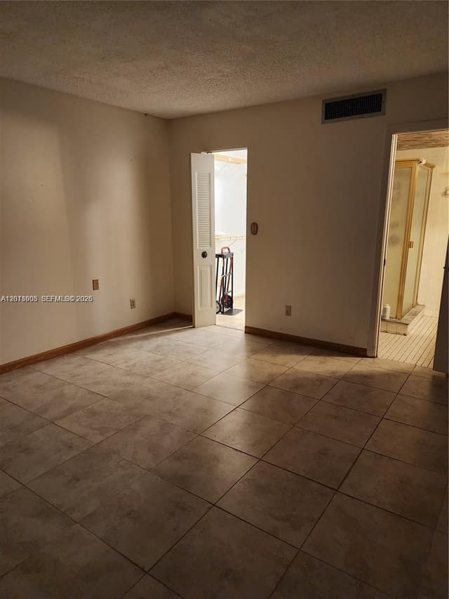 5750 NW 64th Ave # 303, Tamarac FL 33319 - Tamarac, FL - Photo 4