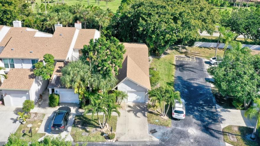 6660 Canary Palm Circle, Boca Raton FL 33433