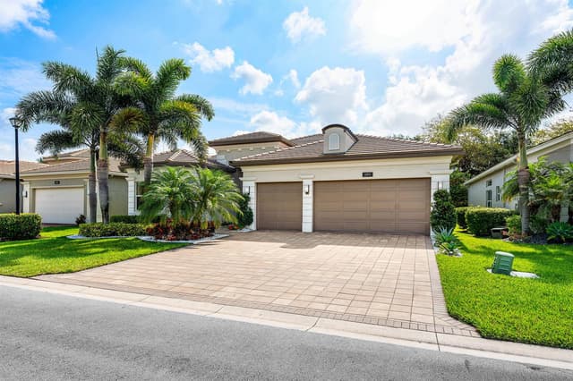12874 Granite Mountain Pass, Boynton Beach FL 33473 - Boynton Beach, FL - Photo 2