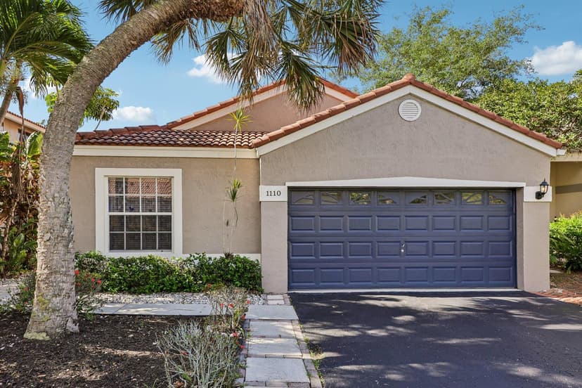 1110 NW 105th Way, Plantation FL 33322