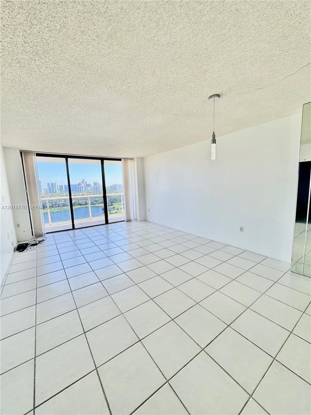 3675 N Country Club Dr # 2005, Aventura FL 33180 - Aventura, FL - Photo 3