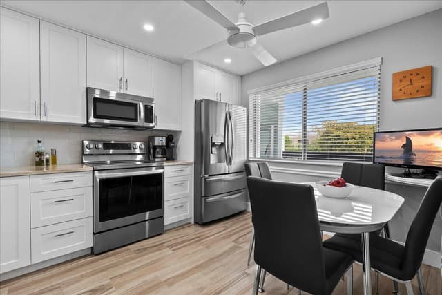 6698 10th Avenue N # 305, Lake Worth FL 33461 - Lake Worth, FL - Photo 2