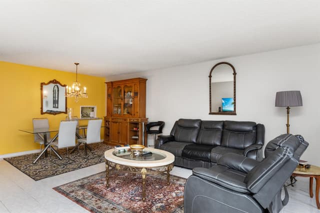 2271 NW 48th Terrace # 111, Lauderhill FL 33313 - Lauderhill, FL - Photo 7