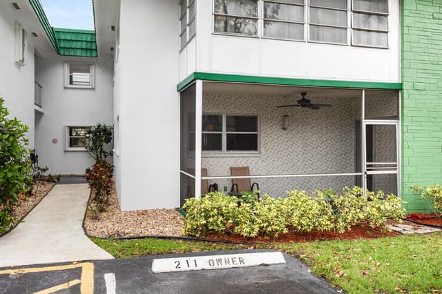 2271 NW 48th Terrace # 111, Lauderhill FL 33313 - Lauderhill, FL - Photo 3