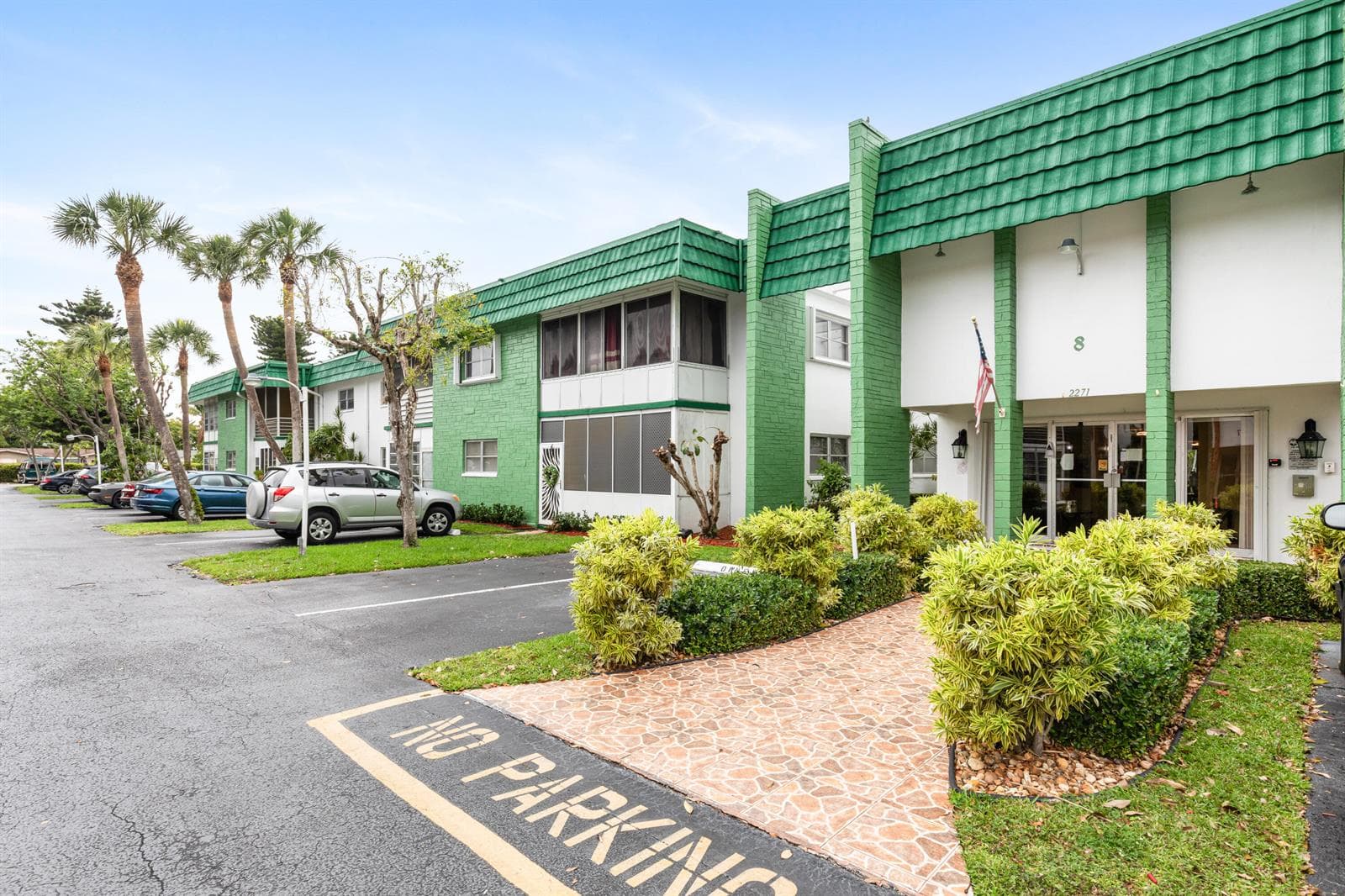 2271 NW 48th Terrace # 111, Lauderhill FL 33313 - Lauderhill, FL - Photo 1