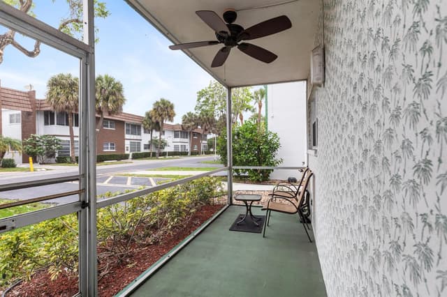 2271 NW 48th Terrace # 111, Lauderhill FL 33313 - Lauderhill, FL - Photo 5