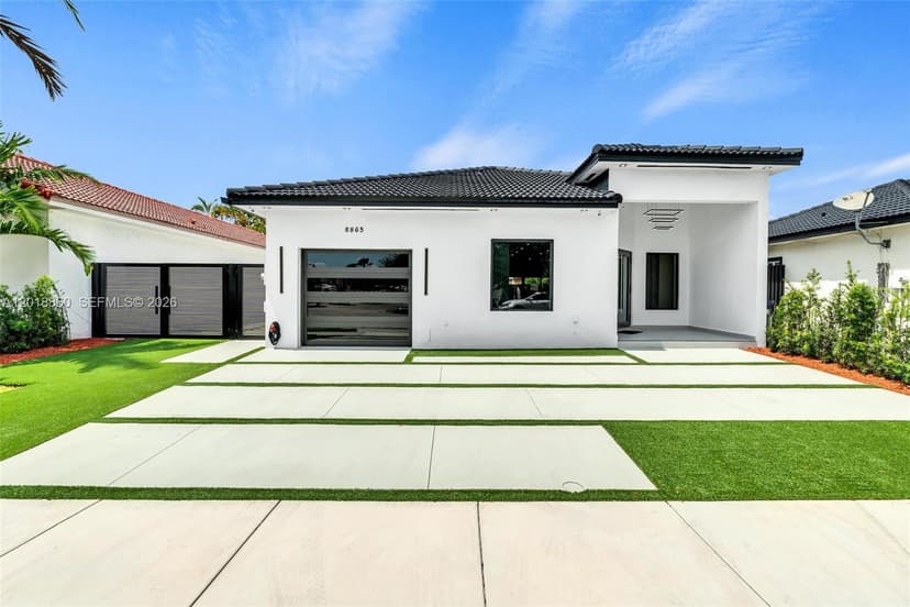 8865 NW 148th Ter, Miami Lakes FL 33018