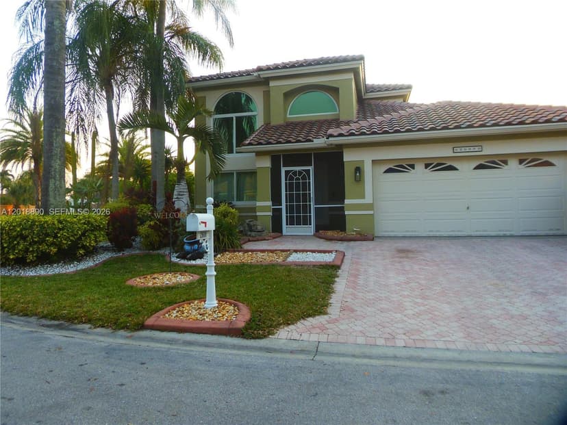 2608 NW 79th Ave, Margate FL 33063