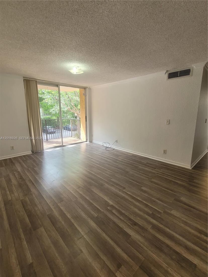 10773 Cleary Blvd # 203, Plantation FL 33324