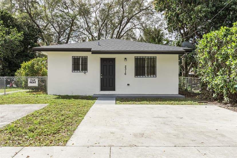 2316-2318 NW 98th St, Miami FL 33147
