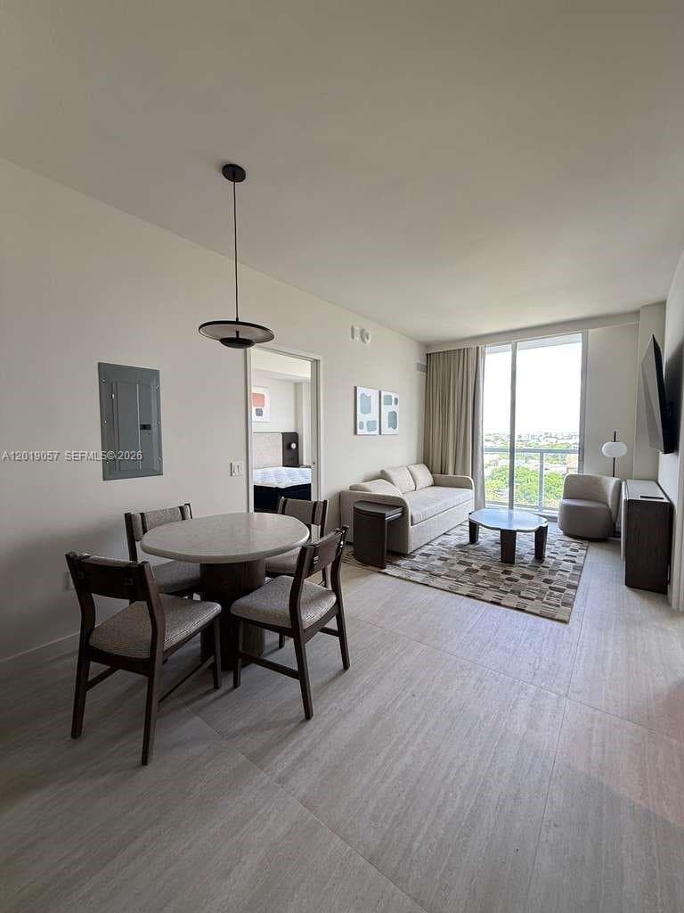 1611 SW 2nd ave # 911, Miami FL 33129