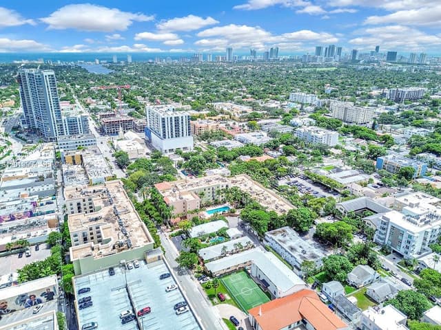 1900 Van Buren St # 113B, Hollywood FL 33020 - Hollywood, FL - Photo 5