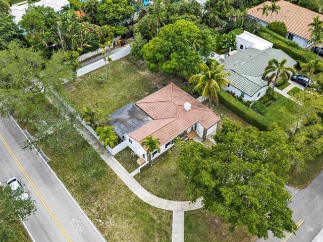 6 NW 106th St, Miami Shores FL 33150 - Miami Shores, FL - Photo 4
