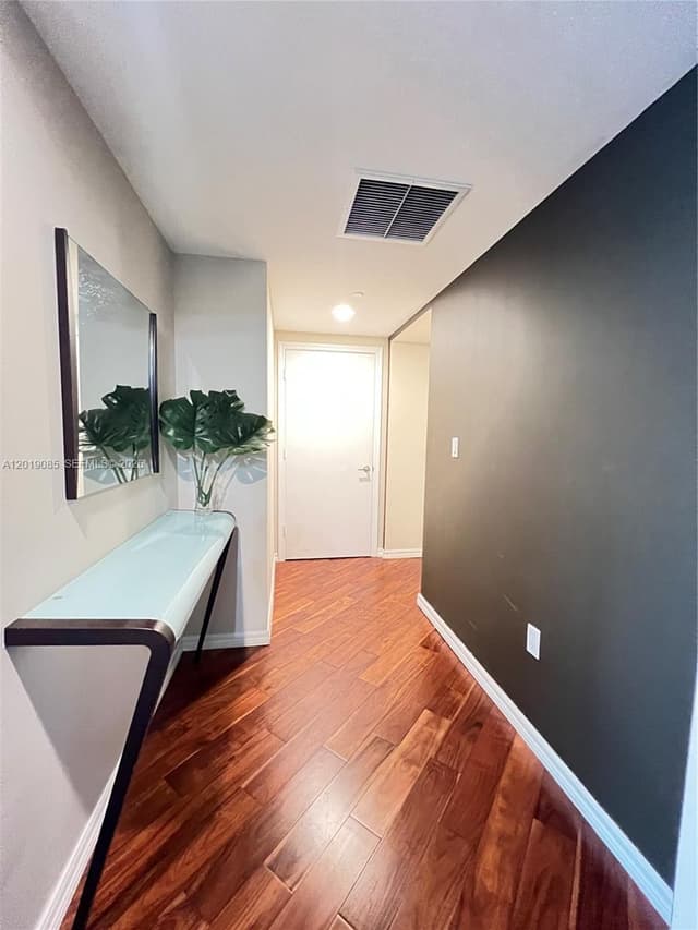 55 SE 6th St # 3305, Miami FL 33131 - Miami, FL - Photo 3