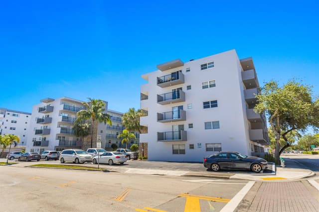 1750 Jefferson Street # 507, Hollywood FL 33020 - Hollywood, FL - Photo 3