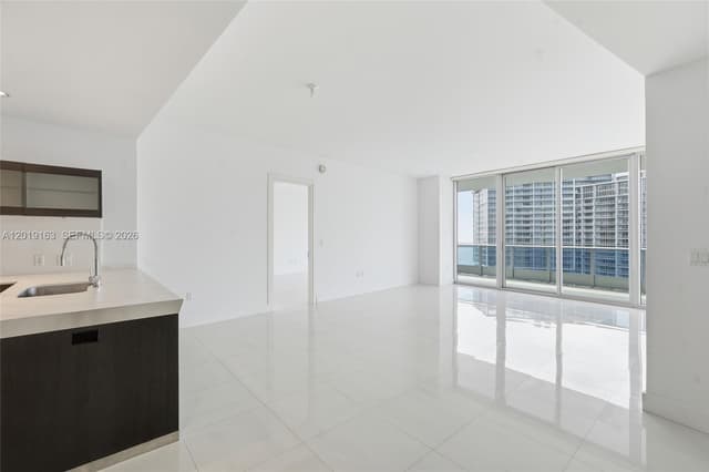 200 Biscayne Boulevard Way # 4904, Miami FL 33131 - Miami, FL - Photo 5