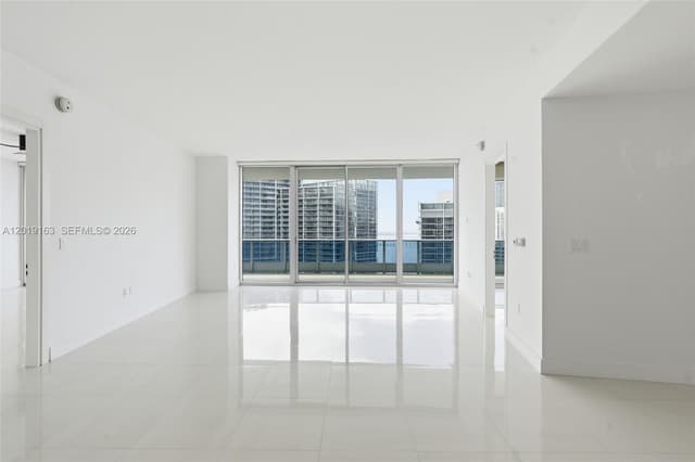 200 Biscayne Boulevard Way # 4904, Miami FL 33131 - Miami, FL - Photo 4