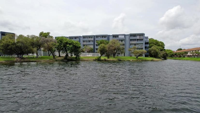 9375 Fontainebleau Blvd # L315, Miami FL 33172