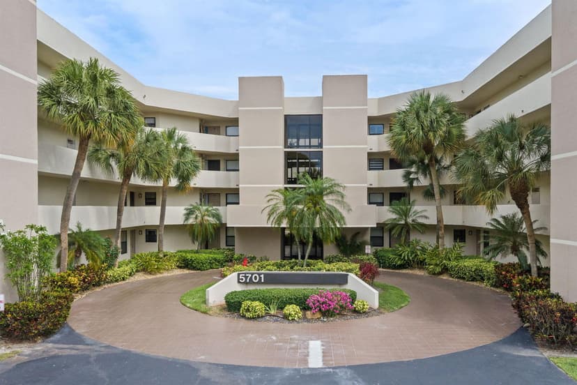 5701 Camino Del Sol # 104, Boca Raton FL 33433
