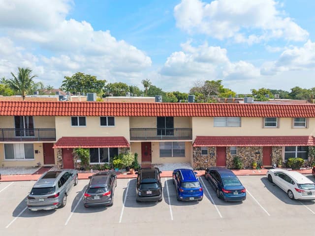 6659 SW 41st Place # 38, Davie FL 33314 - Davie, FL - Photo 2