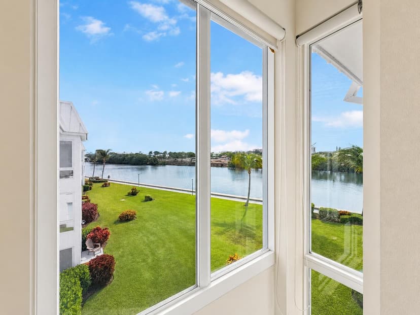 8 Colonial Club Drive # 303, Boynton Beach FL 33435